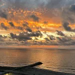 Vista al Mar! Nuevo Apartamento Moderno en Cartagena